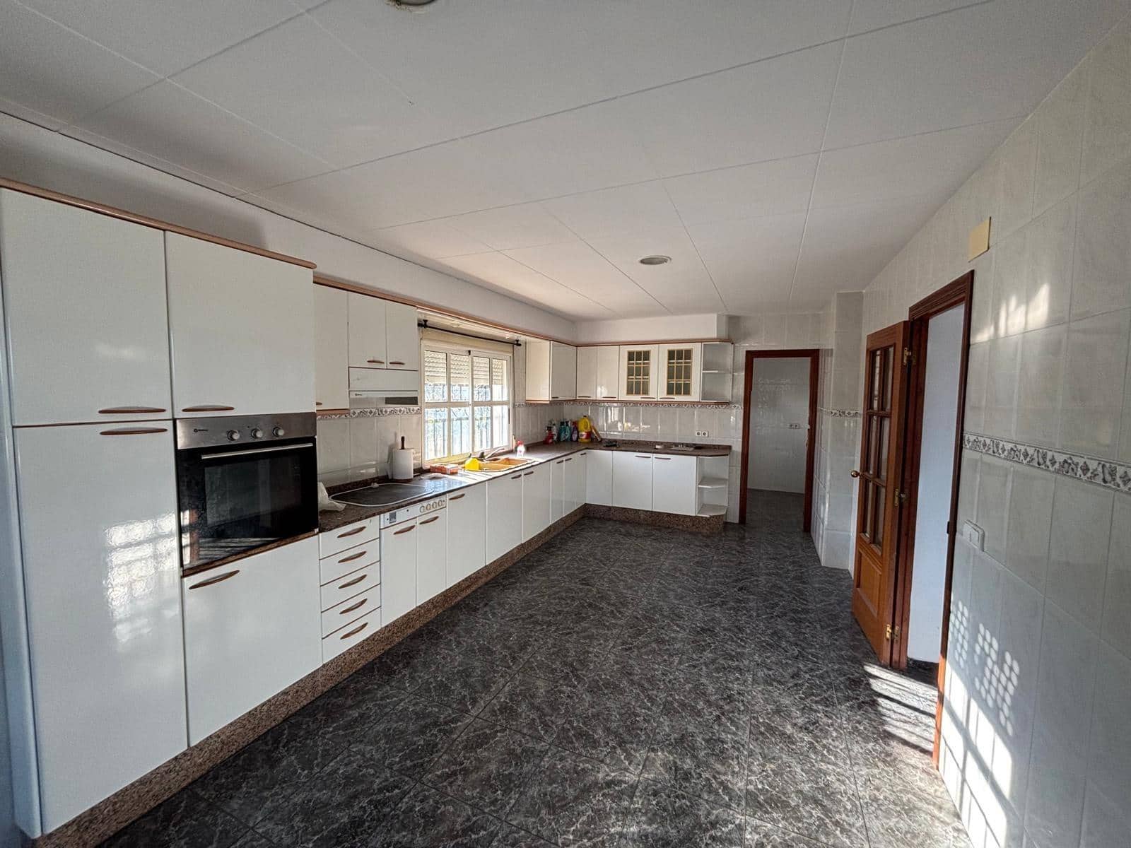 6 makuuhuone Huvila myytävänä paikassa Alcanar mukana uima-altaan - 415 000 € (Ref: 9634816)