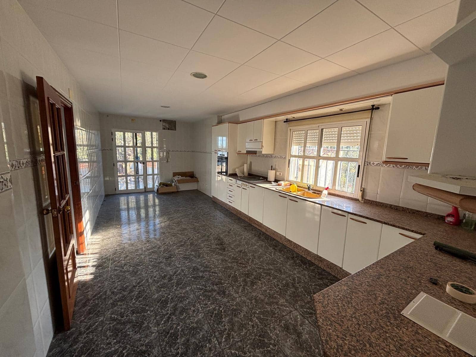 6 makuuhuone Huvila myytävänä paikassa Alcanar mukana uima-altaan - 415 000 € (Ref: 9634816)