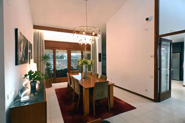 4 sovrum Villa till salu i Tortosa med pool - 550 000 € (Ref: 9652243)