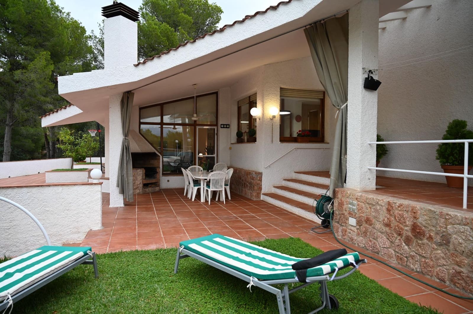 4 bedroom Villa for sale in Tortosa with pool - € 550,000 (Ref: 9652243)