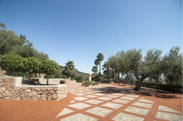 8 makuuhuone Huvila myytävänä paikassa Xerta mukana 
autotalli - 3 400 000 € (Ref: 9661982)