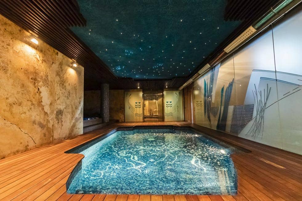 8 makuuhuone Huvila myytävänä paikassa Xerta mukana 
autotalli - 3 400 000 € (Ref: 9661982)