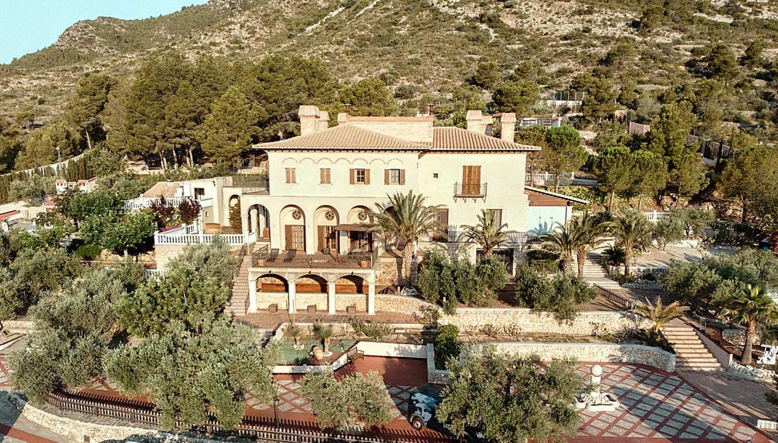 8 makuuhuone Huvila myytävänä paikassa Xerta mukana 
autotalli - 3 400 000 € (Ref: 9661982)