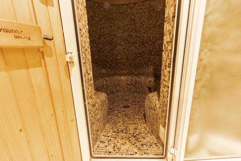 8 sypialnia Willa na sprzedaż w Xerta z garażem - 3 400 000 € (Ref: 9661982)