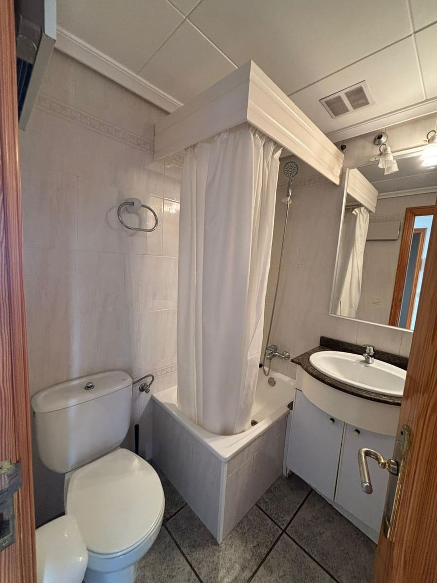 3 makuuhuone Rivitalo myytävänä paikassa Sant Carles de la Rapita mukana 
autotalli - 350 000 € (Ref: 9666798)