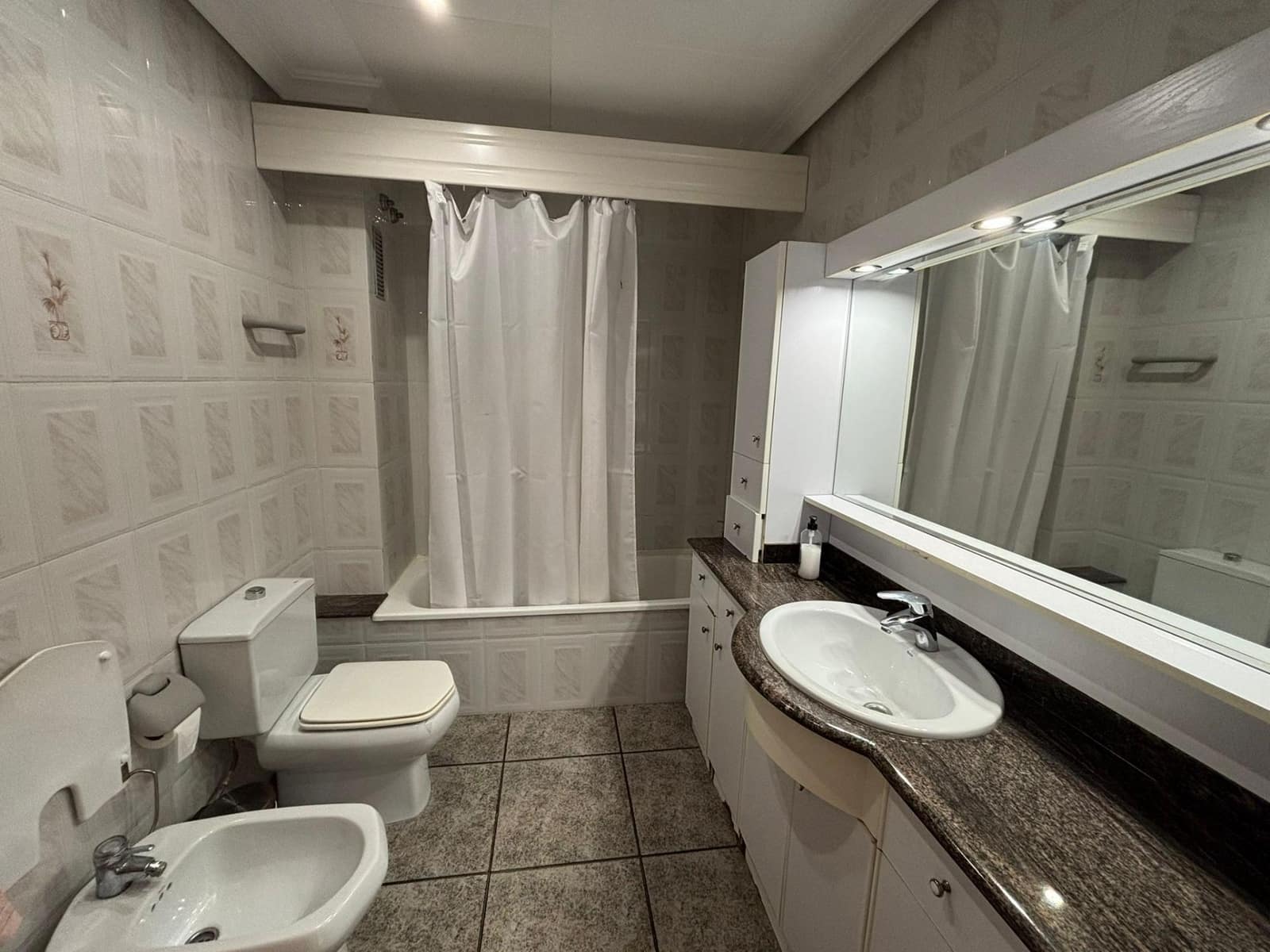 3 makuuhuone Rivitalo myytävänä paikassa Sant Carles de la Rapita mukana 
autotalli - 350 000 € (Ref: 9666798)