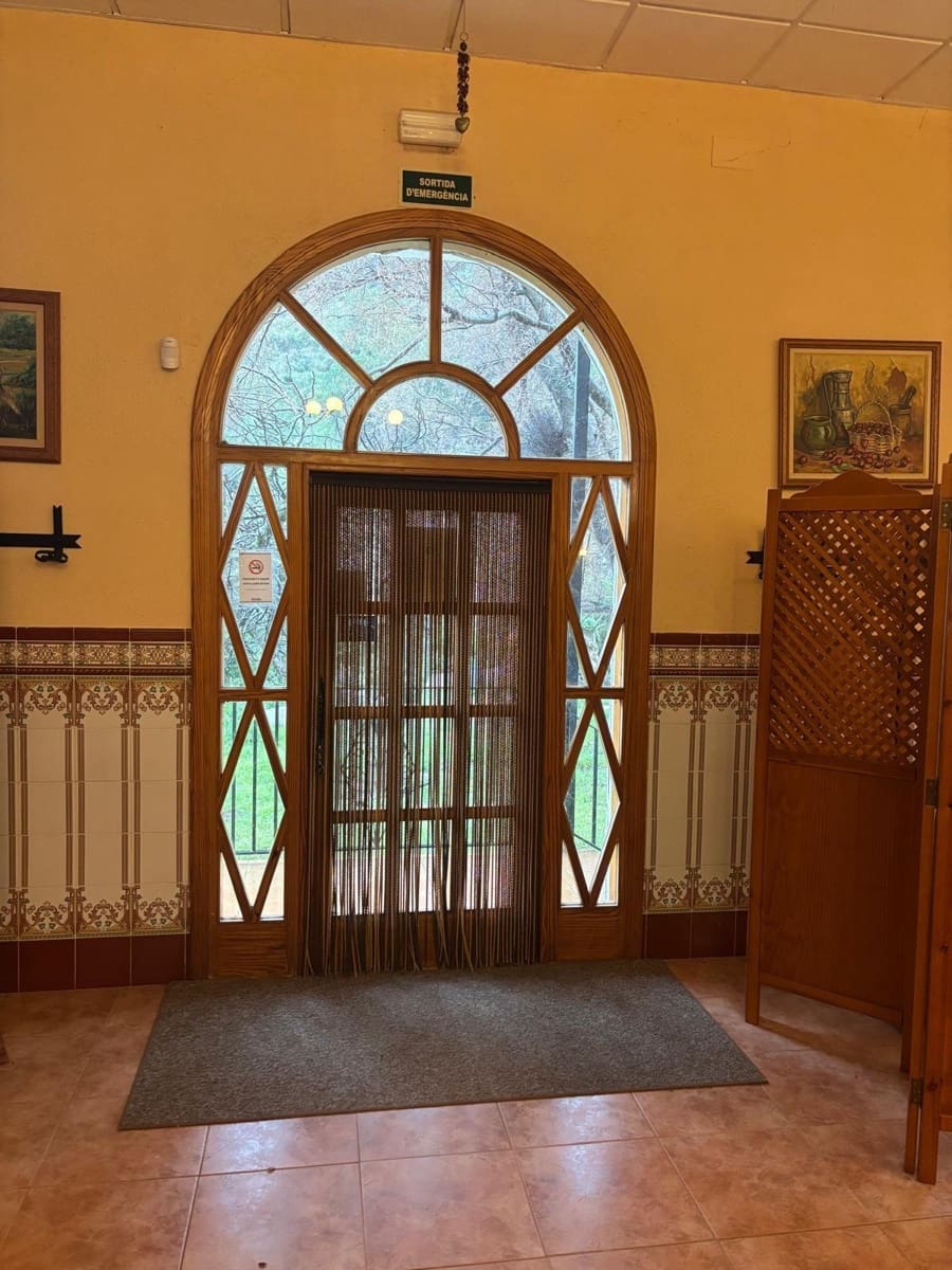 Negocio en Alfara de Carles en venta - 1.600.000 € (Ref: 9677645)