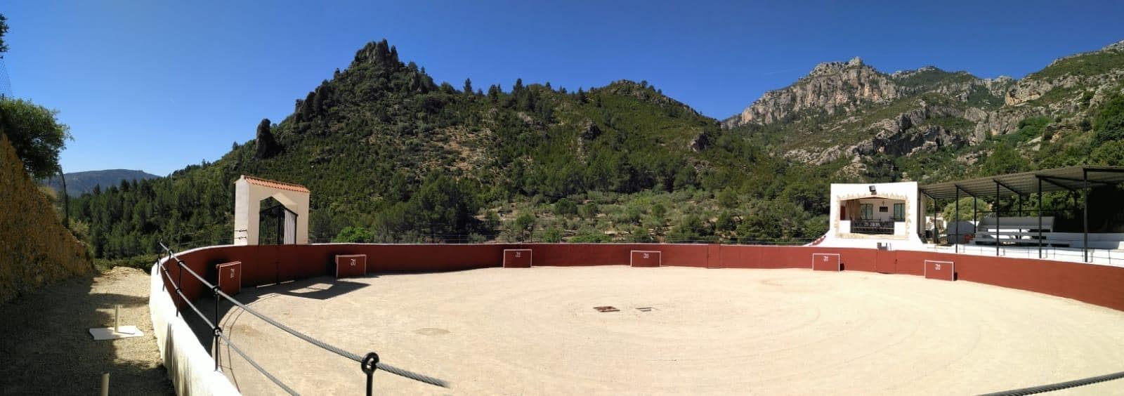 Negocio en Alfara de Carles en venta - 1.600.000 € (Ref: 9677645)