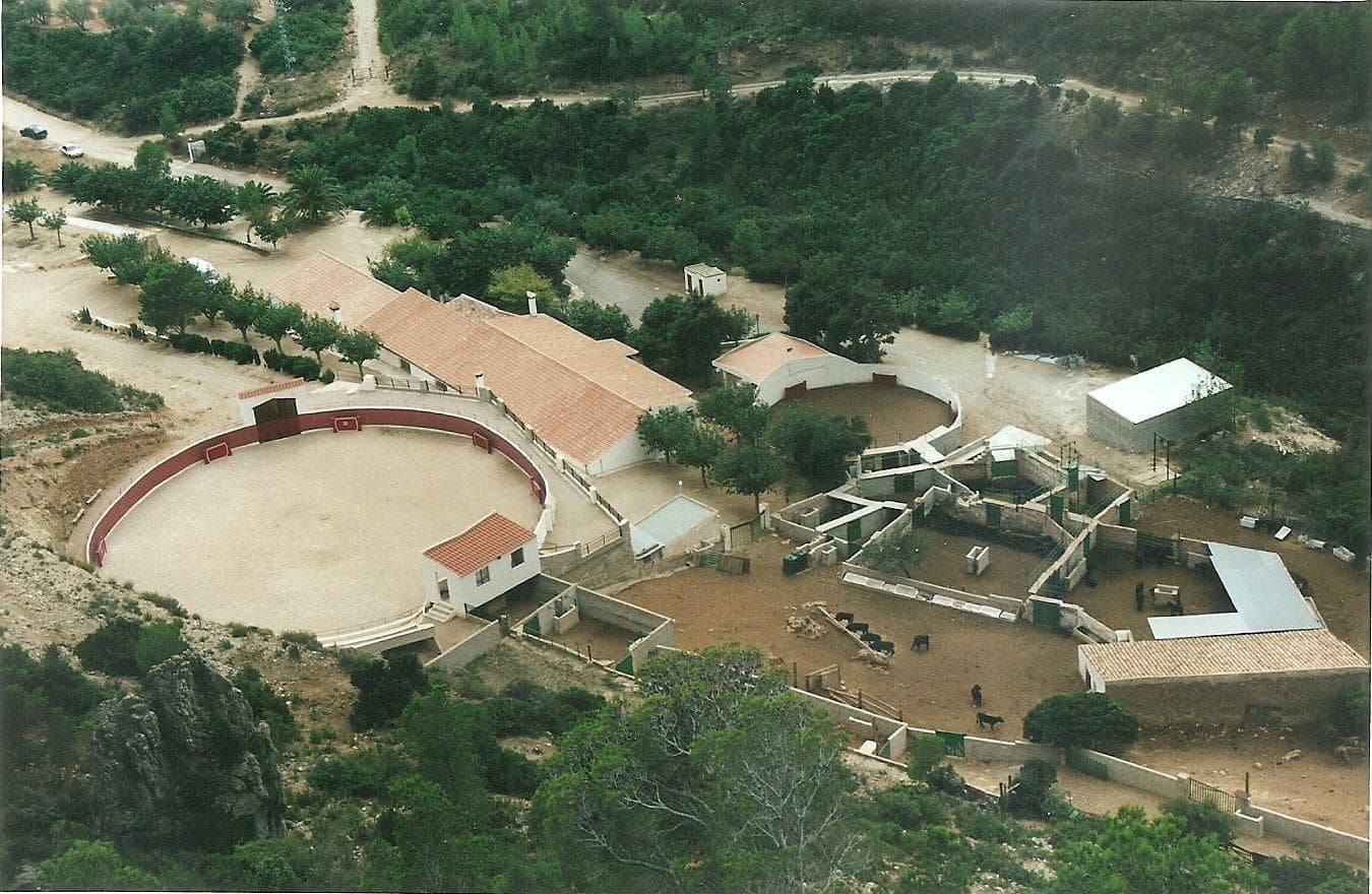 Negocio en Alfara de Carles en venta - 1.600.000 € (Ref: 9677645)