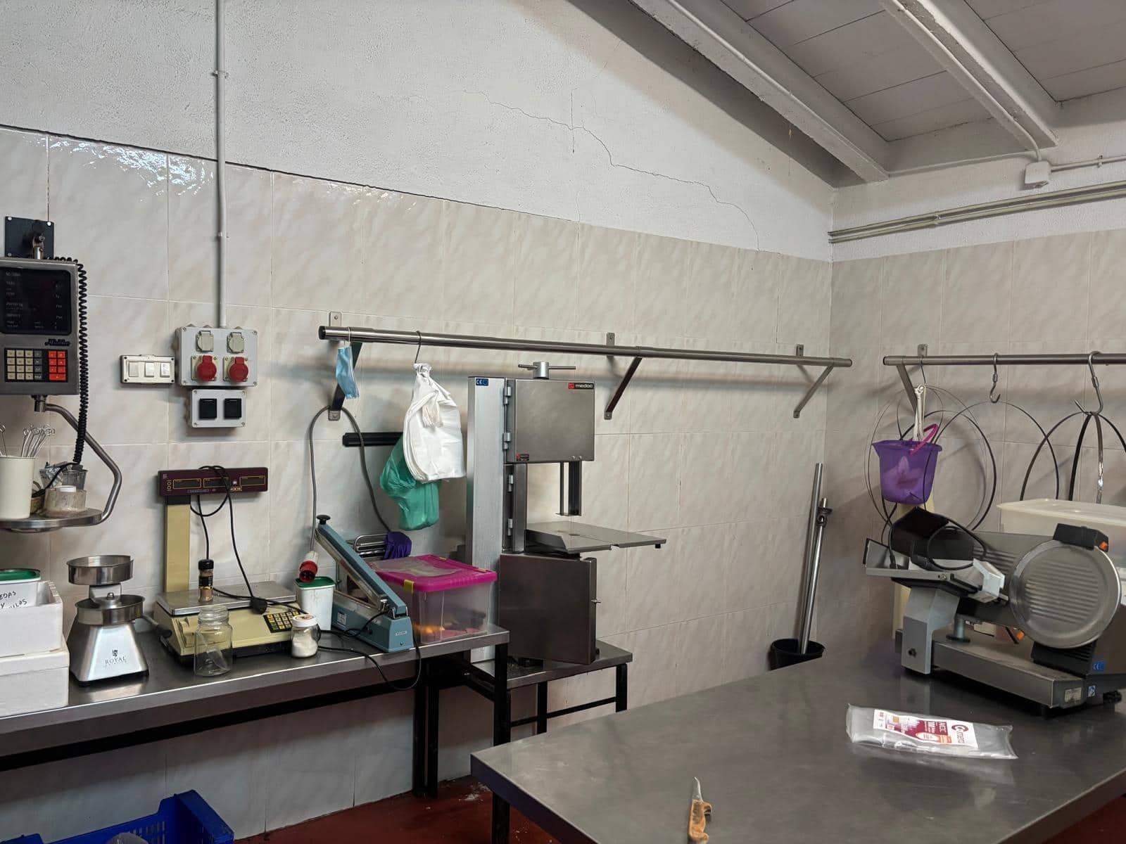 Negocio en Alfara de Carles en venta - 1.600.000 € (Ref: 9677645)