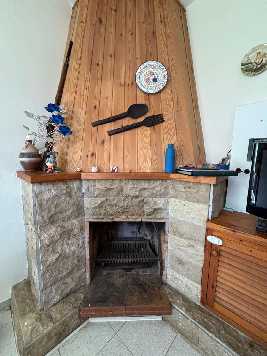 4 slaapkamer Villa te koop in Tortosa met zwembad garage - € 233.000 (Ref: 9677646)