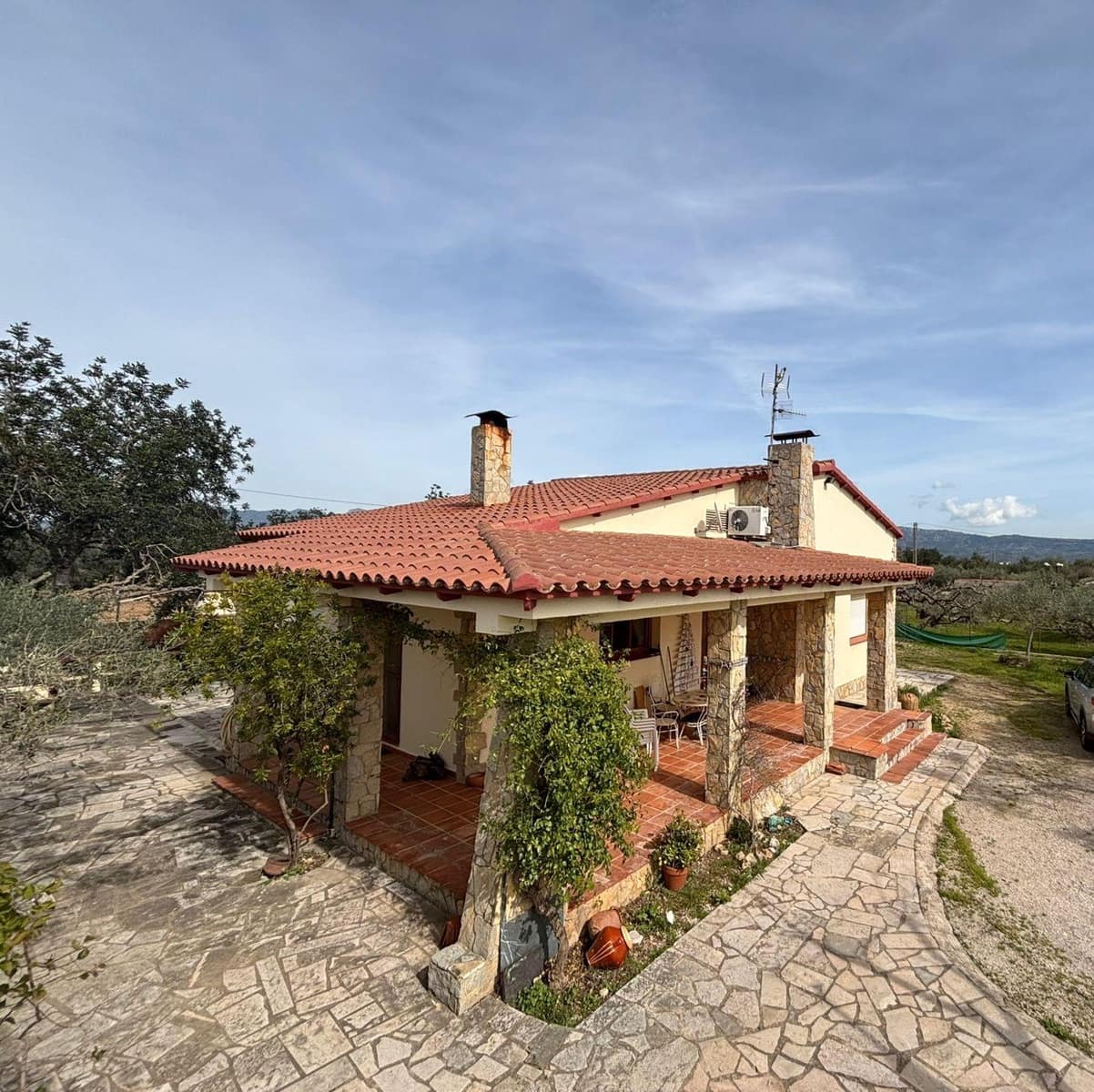 4 slaapkamer Villa te koop in Tortosa met zwembad garage - € 233.000 (Ref: 9677646)