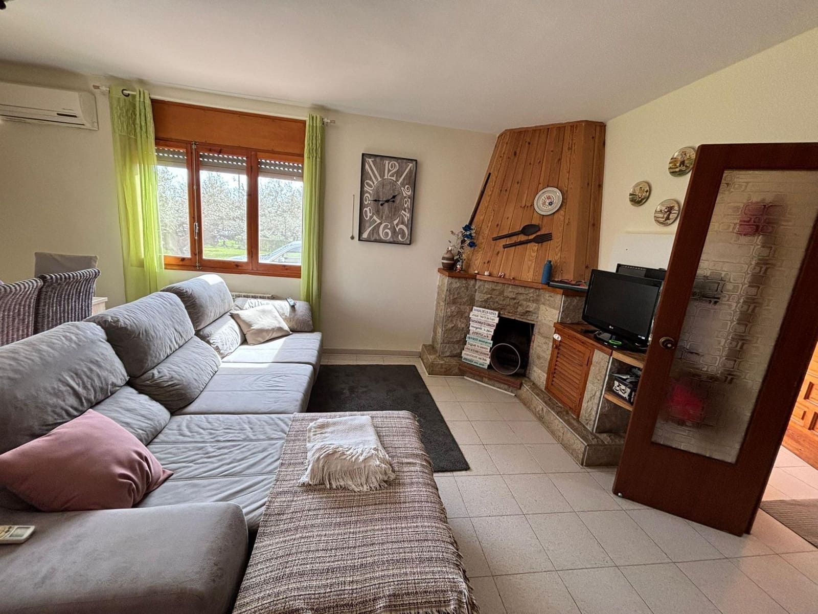 4 slaapkamer Villa te koop in Tortosa met zwembad garage - € 233.000 (Ref: 9677646)