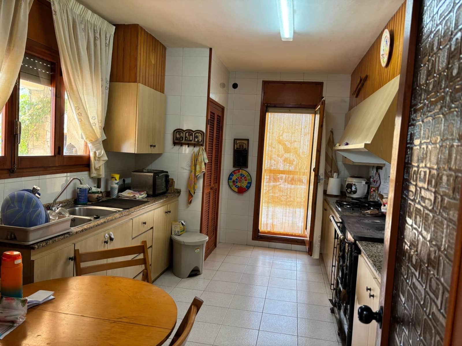 4 slaapkamer Villa te koop in Tortosa met zwembad garage - € 233.000 (Ref: 9677646)