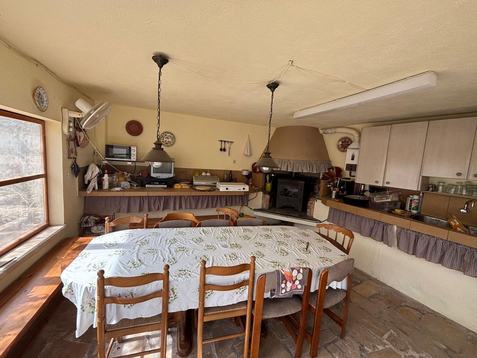 4 slaapkamer Villa te koop in Tortosa met zwembad garage - € 233.000 (Ref: 9677646)