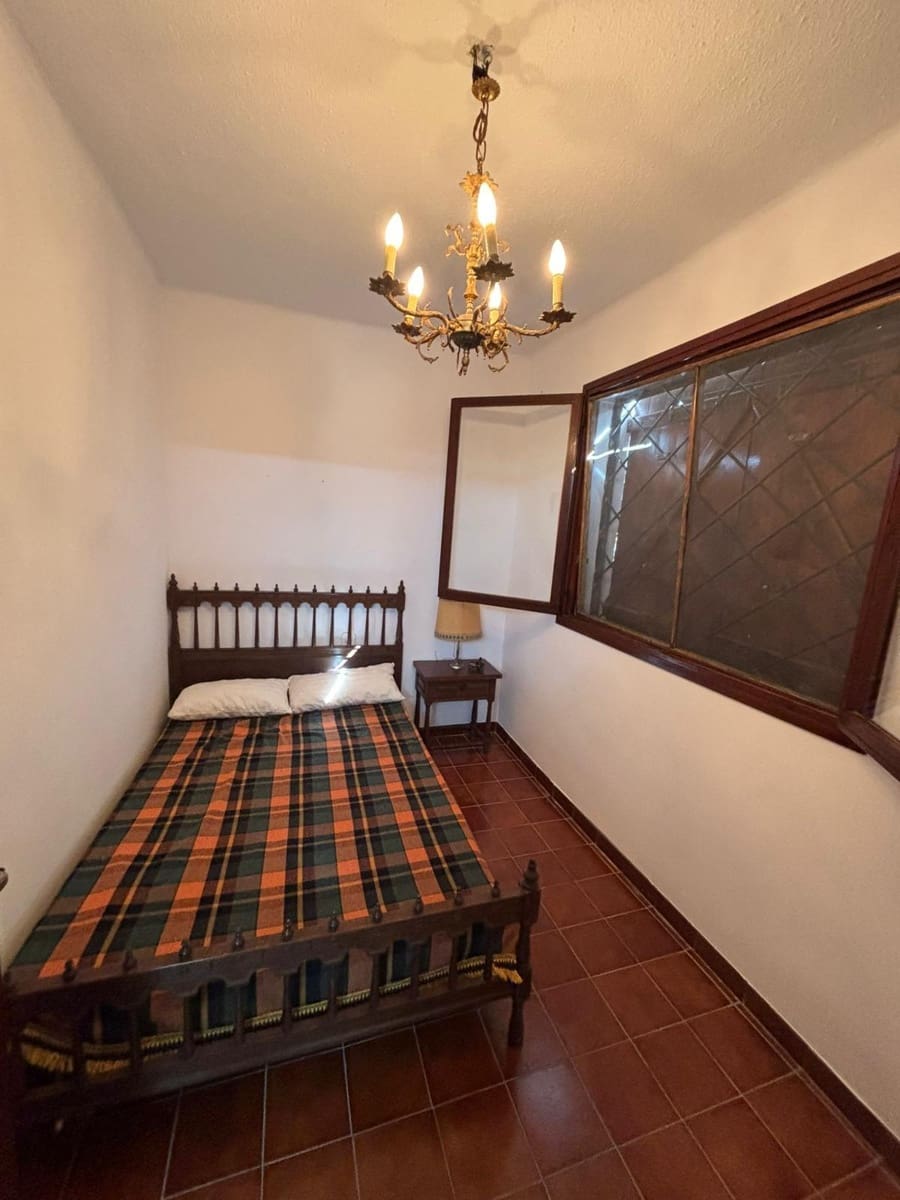 4 bedroom Finca/Country House for sale in Tortosa with garage - € 265,000 (Ref: 9715149)