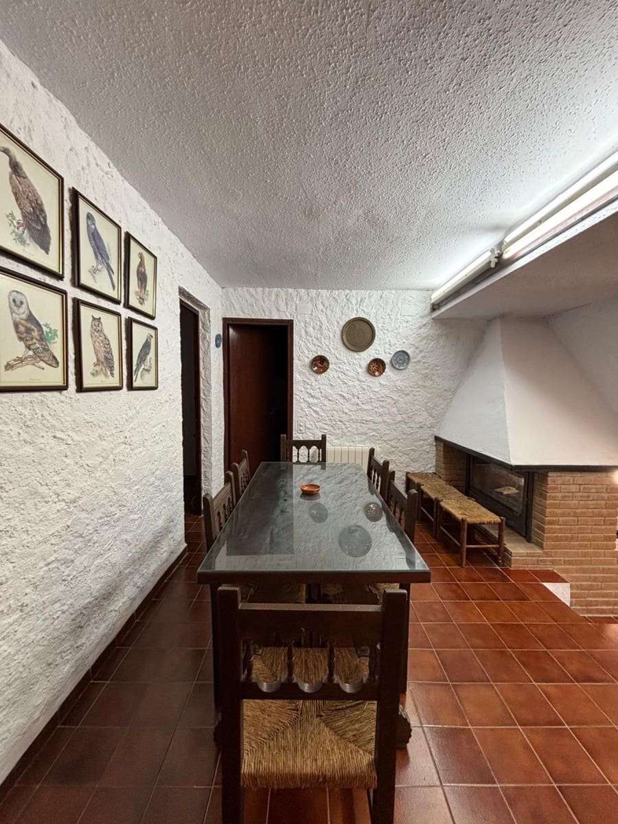 4 bedroom Finca/Country House for sale in Tortosa with garage - € 265,000 (Ref: 9715149)