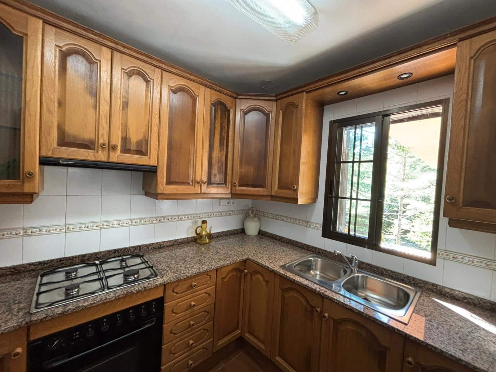 4 bedroom Finca/Country House for sale in Tortosa with garage - € 265,000 (Ref: 9715149)