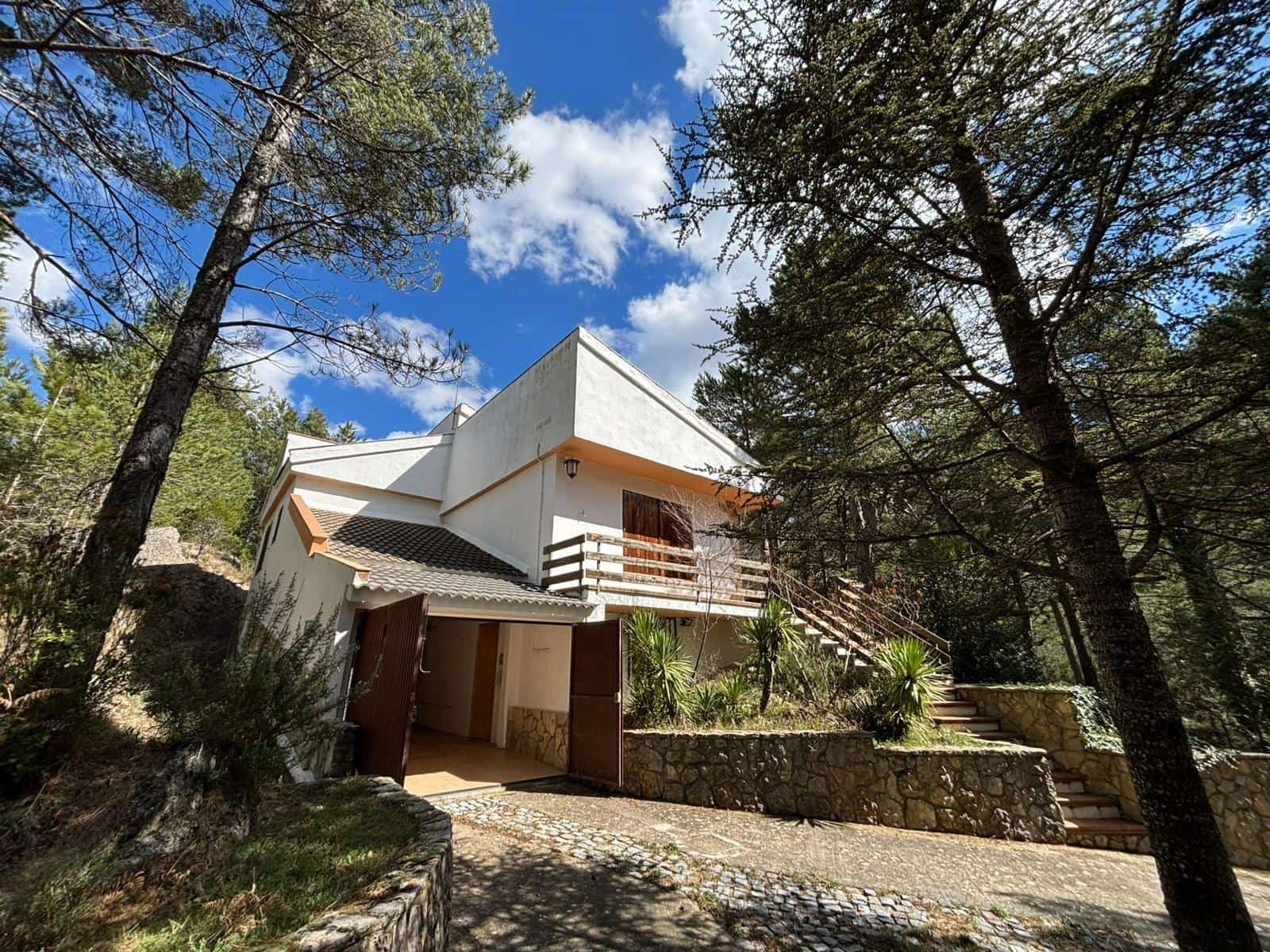 4 bedroom Finca/Country House for sale in Tortosa with garage - € 265,000 (Ref: 9715149)