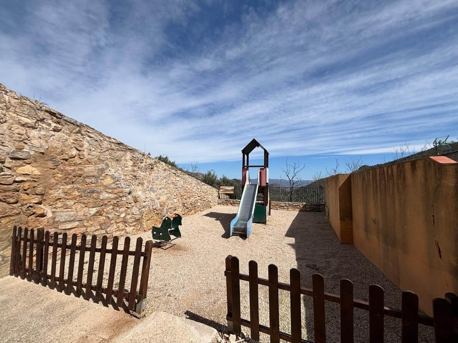 4 bedroom Finca/Country House for sale in Alfara de Carles - € 79,000 (Ref: 9732440)