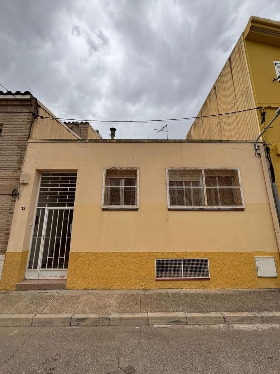 4 soverom Hus til salgs i Masdenverge med garasje - € 150 000 (Ref: 9797348)