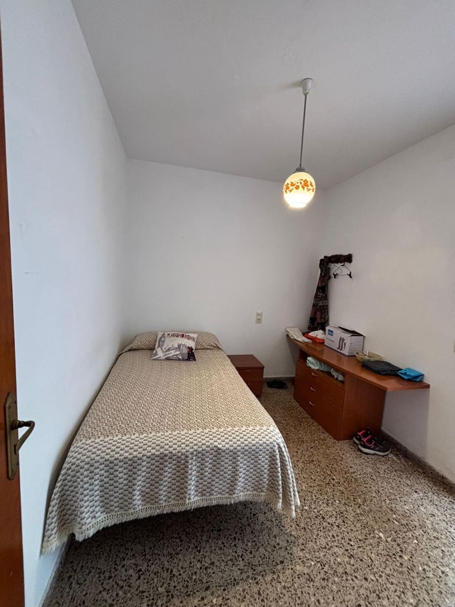 4 soverom Hus til salgs i Masdenverge med garasje - € 150 000 (Ref: 9797348)