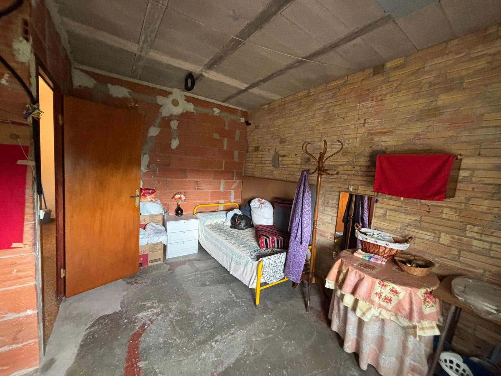 4 soverom Hus til salgs i Masdenverge med garasje - € 150 000 (Ref: 9797348)