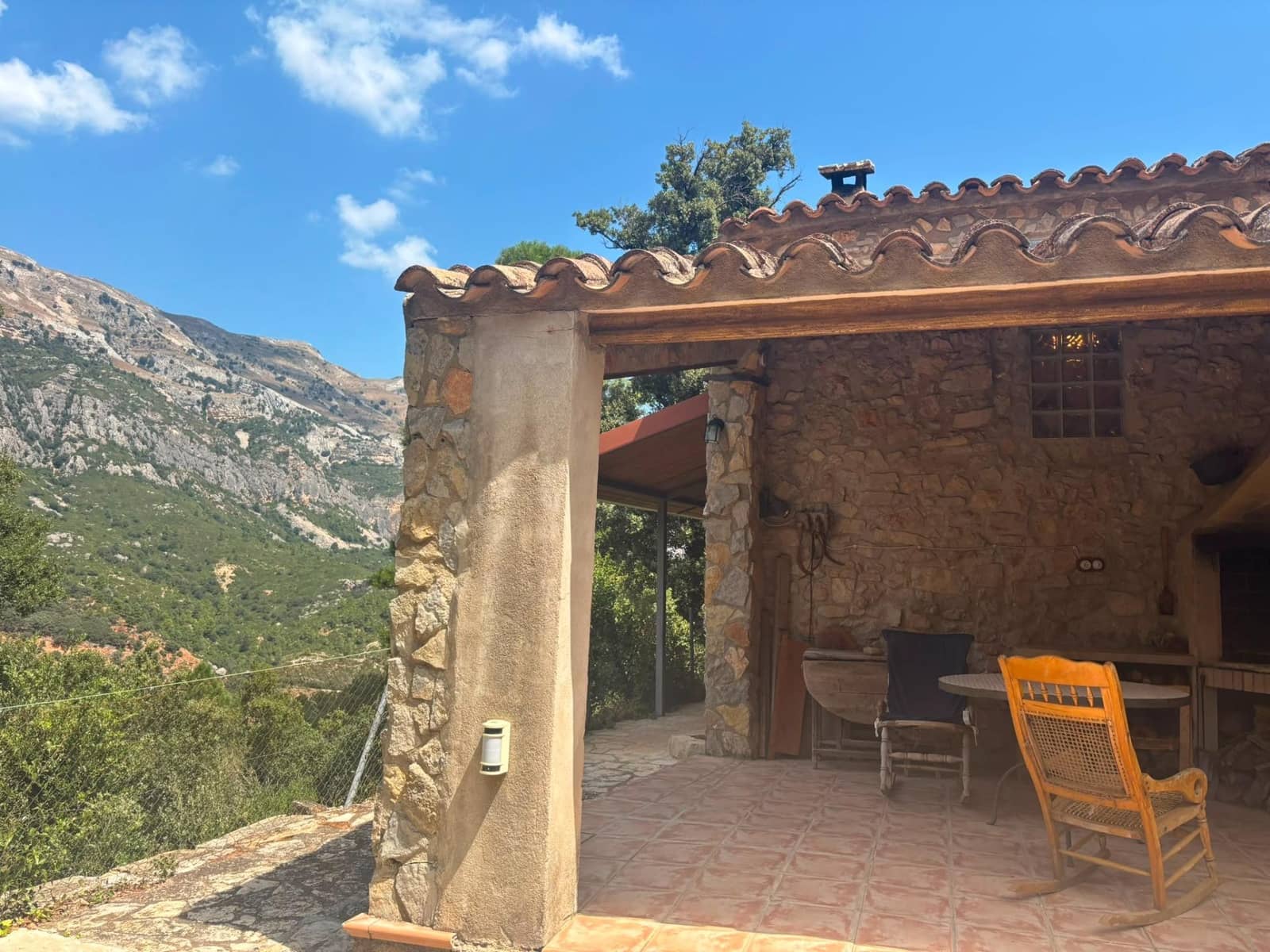 3 bedroom Finca/Country House for sale in Alfara de Carles - € 130,000 (Ref: 9916088)