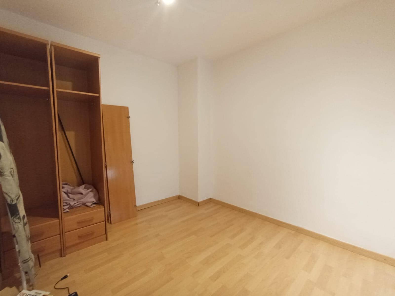 4 quarto Apartamento para arrendar em Tortosa com piscina - 750 € (Ref: 9979089)
