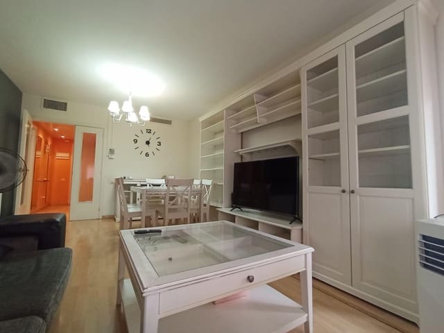 4 Zimmer Wohnung zu vermieten in Tortosa mit Pool - 750 € (Ref: 9979089)