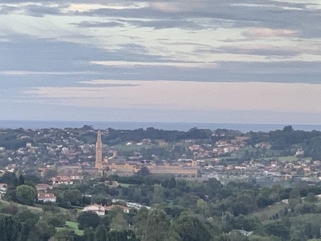 5 makuuhuone Huvila myytävänä paikassa Gijón mukana uima-altaan 
autotalli - 890 000 € (Ref: 9467735)