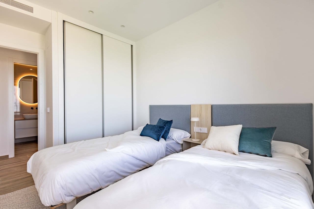 Chalet de 3 habitaciones en Polop en venta con piscina garaje - 558.700 € (Ref: 10009923)
