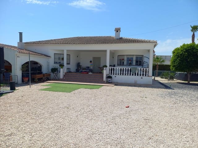 Chalet de 3 habitaciones en Callosa de Segura en venta con piscina garaje - 330.000 € (Ref: 10030980)