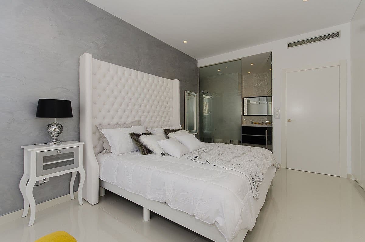 4 bedroom Villa for sale in Dehesa de Campoamor with pool garage - € 975,000 (Ref: 6595831)