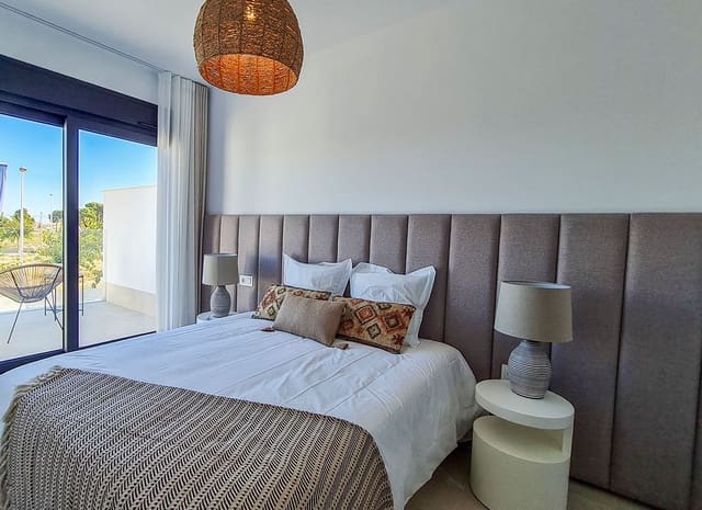 3 chambre Villa/Maison à vendre à San Pedro del Pinatar ciudad, San Pedro del Pinatar avec piscine garage - 369 900 € (Ref: 7991636)