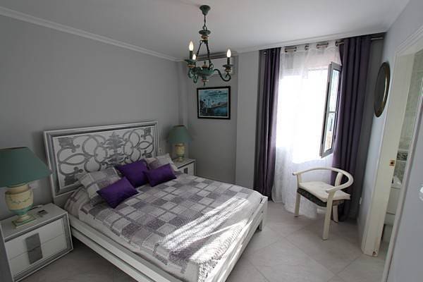 6 sypialnia Willa na sprzedaż w El Campello z basenem garażem - 1 195 000 € (Ref: 8043913)