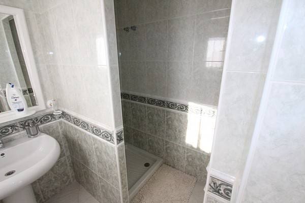 6 sypialnia Willa na sprzedaż w El Campello z basenem garażem - 1 195 000 € (Ref: 8043913)