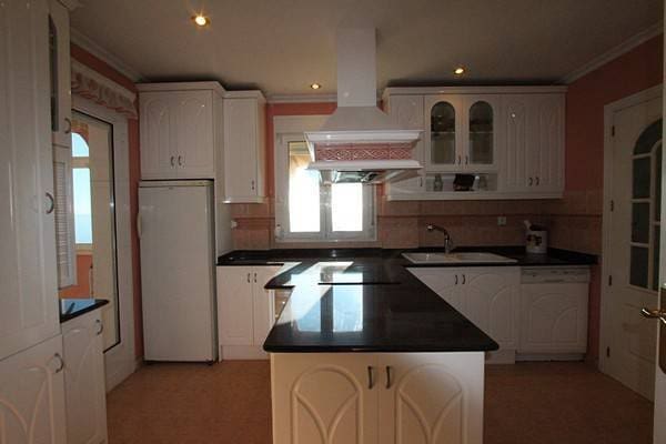 6 sypialnia Willa na sprzedaż w El Campello z basenem garażem - 1 195 000 € (Ref: 8043913)