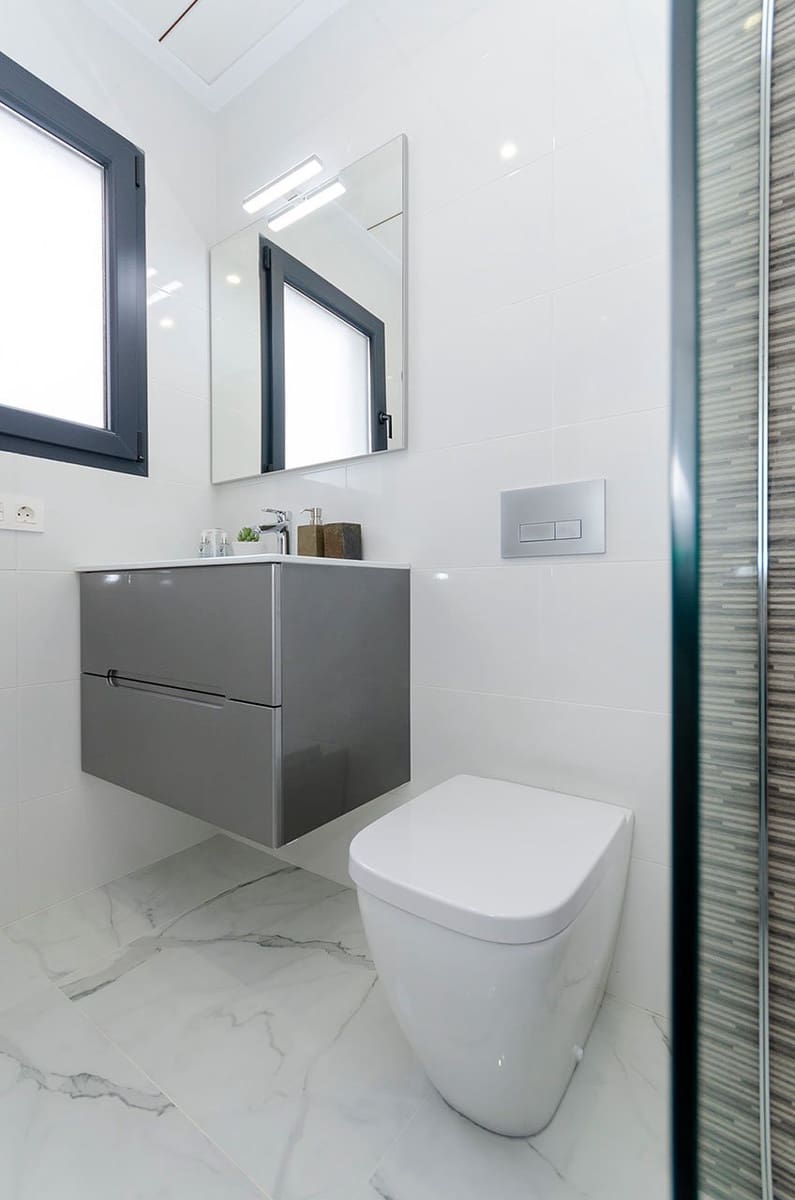 3 bedroom Villa for sale in Torrevieja with pool garage - € 385,000 (Ref: 8174059)