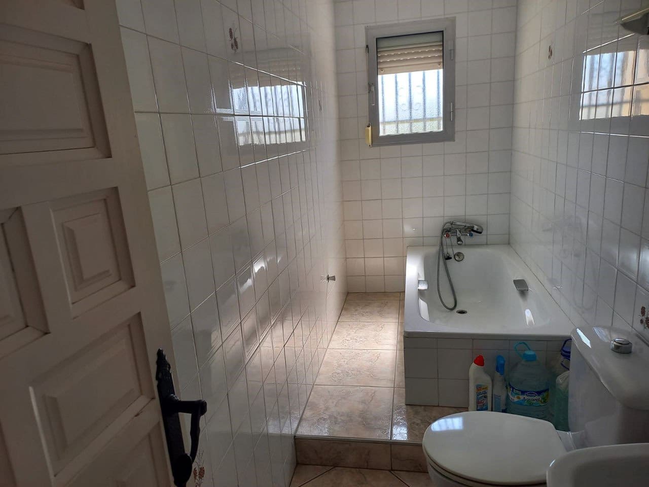 6 bedroom Villa for sale in San Fulgencio - € 295,000 (Ref: 8683639)