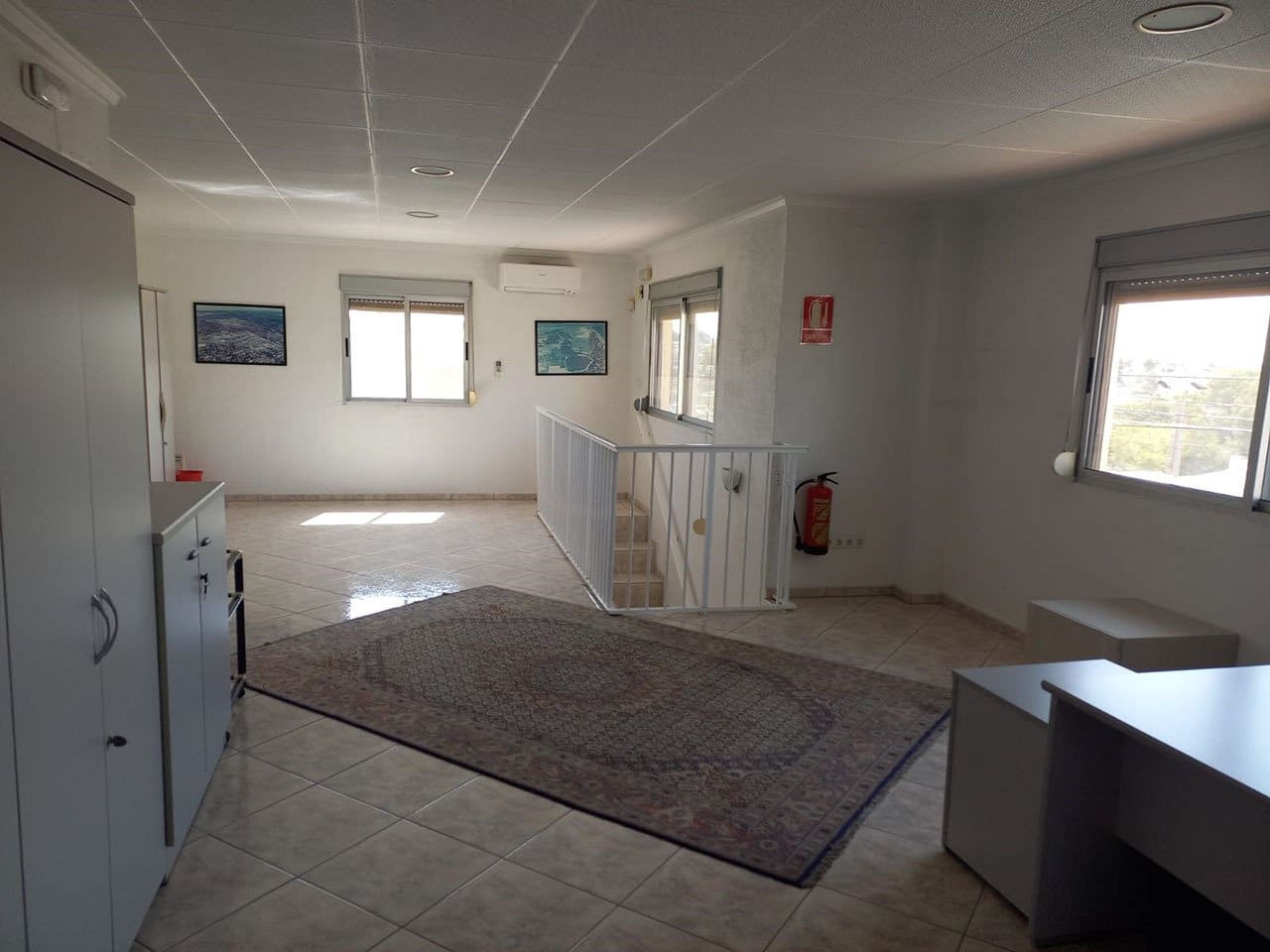 6 bedroom Villa for sale in San Fulgencio - € 295,000 (Ref: 8683639)