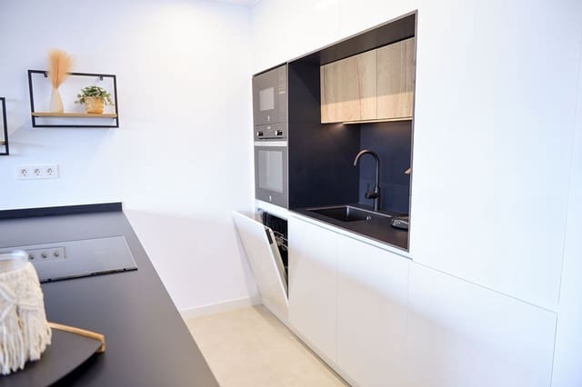 Chalet de 3 habitaciones en San Pedro del Pinatar en venta con piscina garaje - 439.000 € (Ref: 8895641)