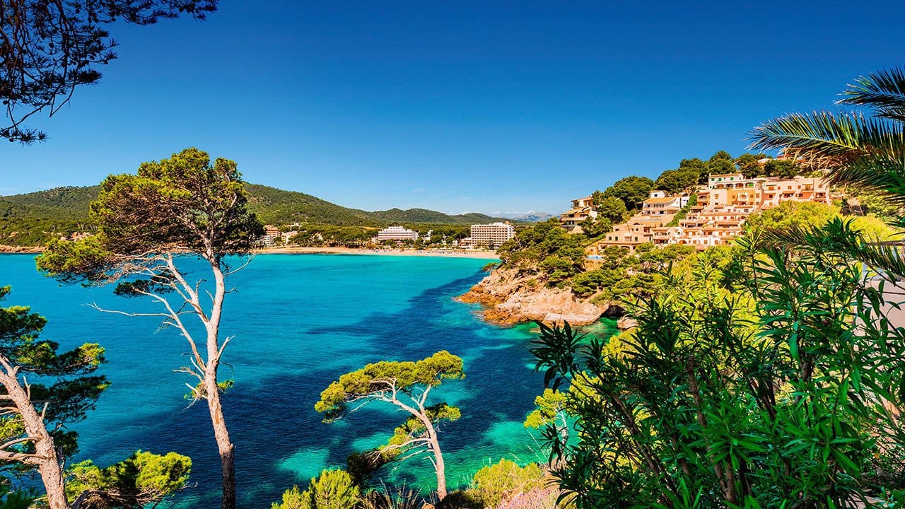 2 bedroom Apartment for sale in Capdepera with pool garage - € 475,000 (Ref: 9123838)