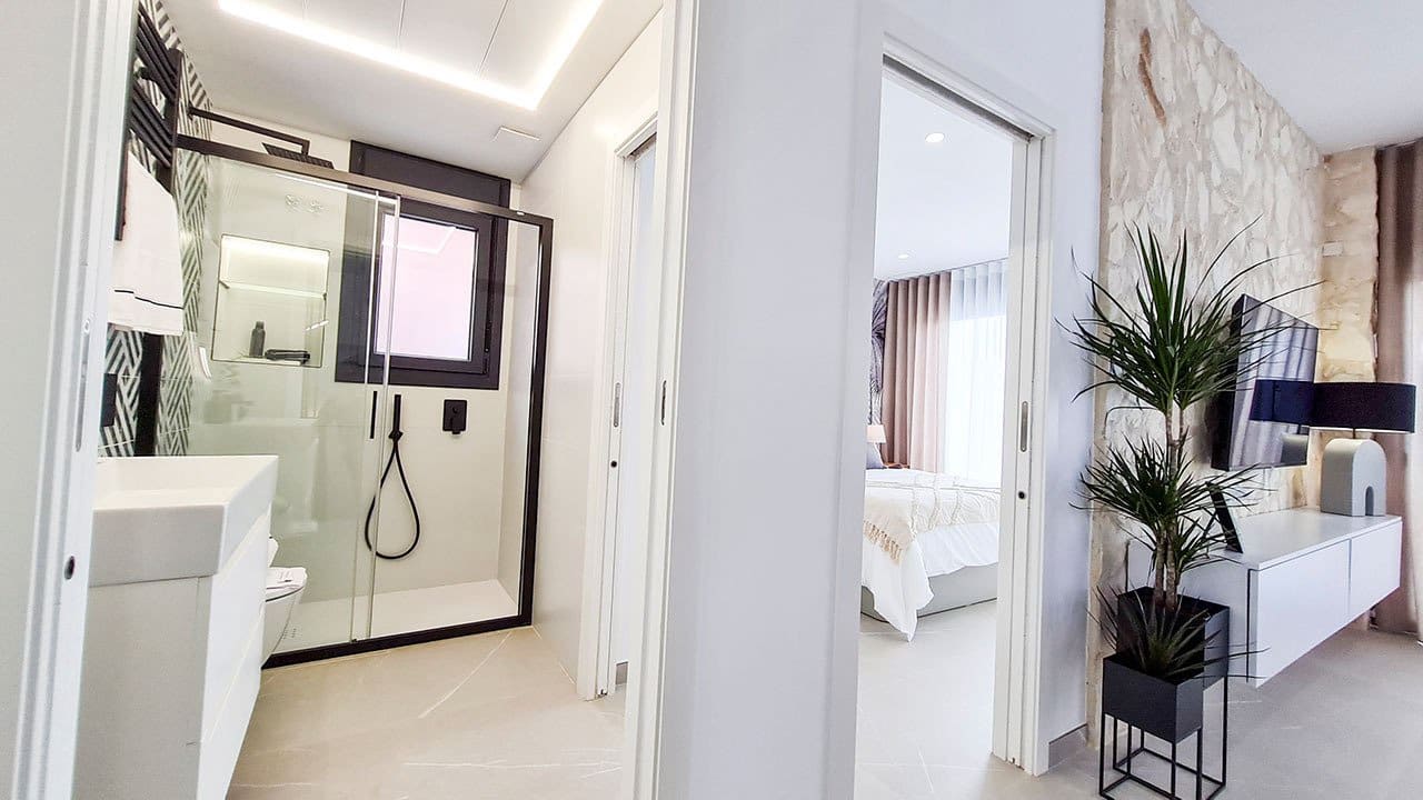 3 quarto Moradia para venda em Los Alcazares com piscina garagem - 695 000 € (Ref: 9393448)