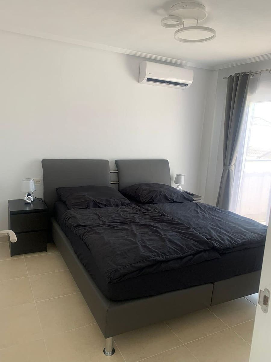 3 makuuhuone Huvila myytävänä paikassa San Fulgencio mukana uima-altaan 
autotalli - 279 000 € (Ref: 9534606)