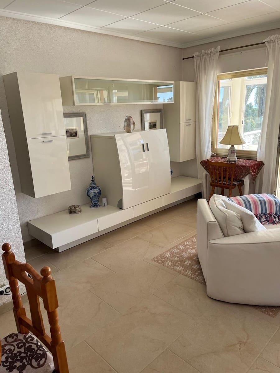 6 bedroom Villa for sale in La Marina with pool garage - € 795,000 (Ref: 9672426)