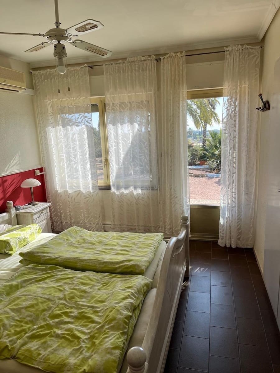 6 bedroom Villa for sale in La Marina with pool garage - € 795,000 (Ref: 9672426)