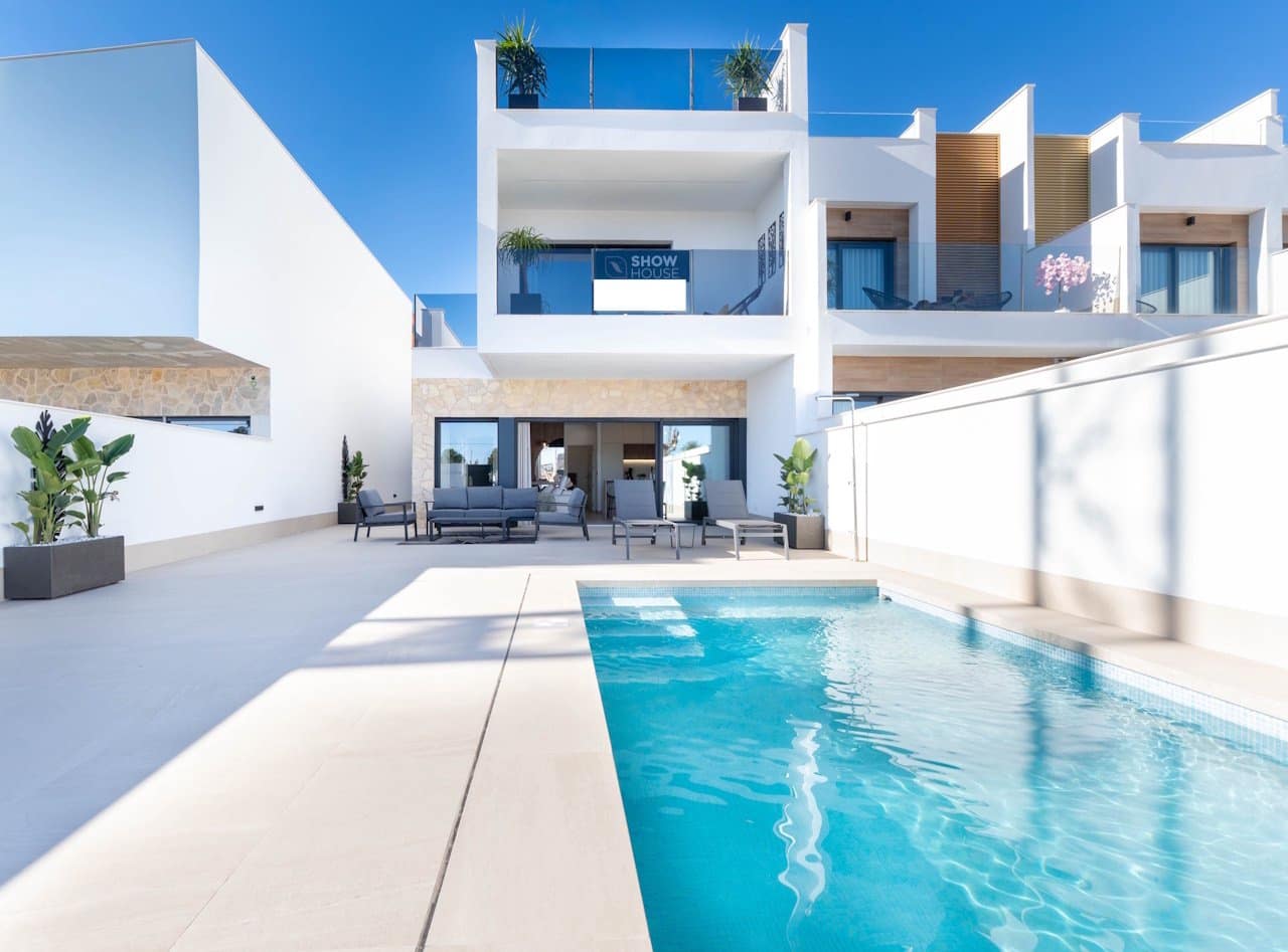 3 bedroom Villa for sale in San Pedro del Pinatar with pool garage - € 435,000 (Ref: 9777086)