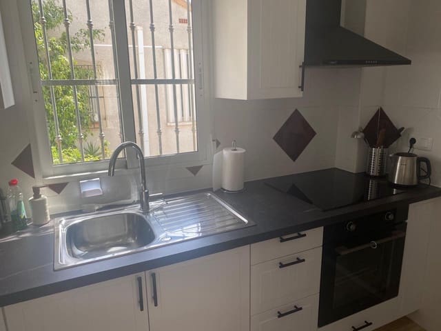 3 soveværelse Villa til salg i San Fulgencio med swimmingpool - € 289.000 (Ref: 9808360)