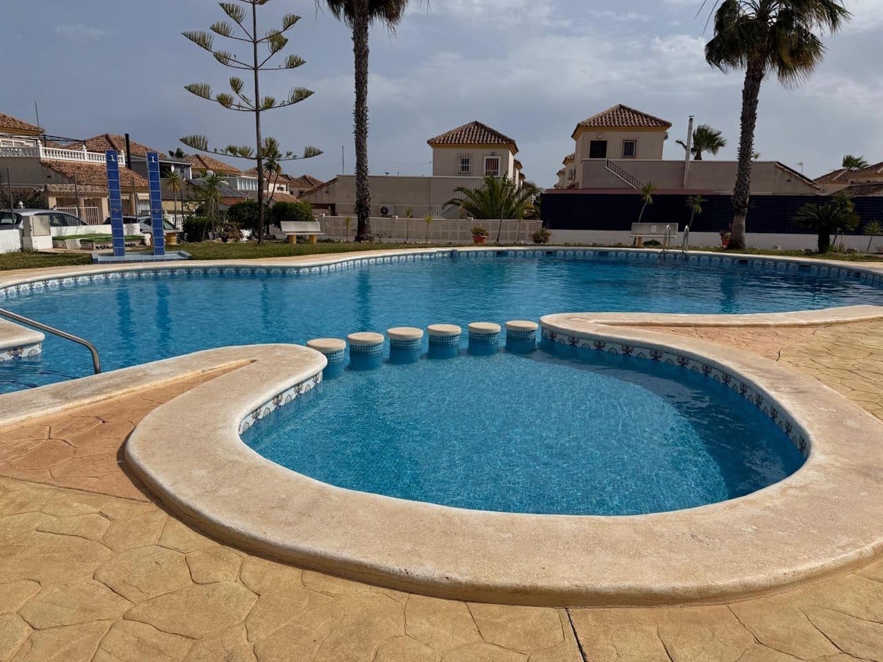 3 Zimmer Villa zu verkaufen in San Fulgencio mit Pool - 289.000 € (Ref: 9808360)